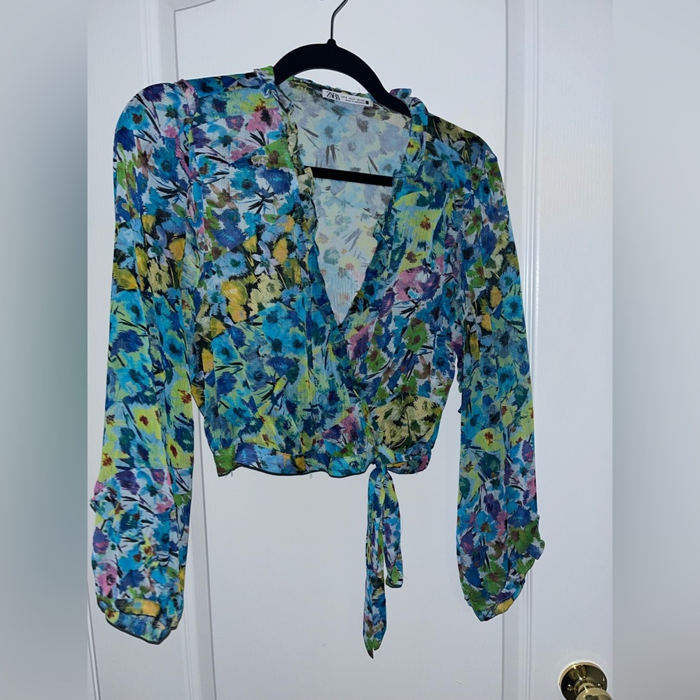 Zara floral cropped blouse